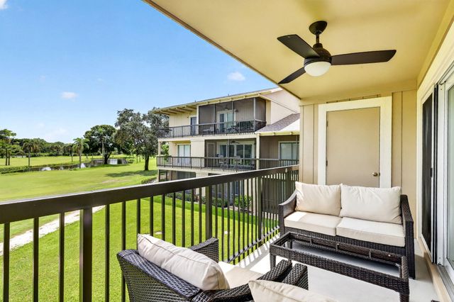 18449 SE WOOD HAVEN Lane E, Jupiter, FL 33469