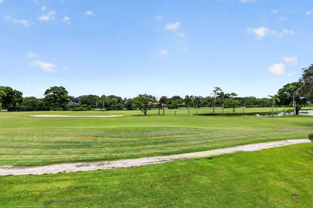 18449 SE WOOD HAVEN Lane E, Jupiter, FL 33469