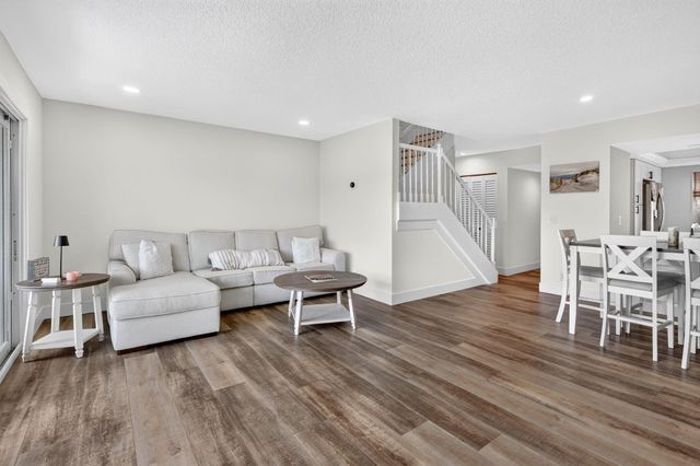18449 SE WOOD HAVEN Lane E, Jupiter, FL 33469