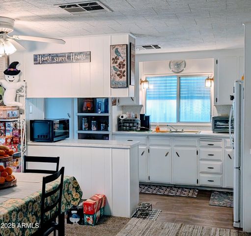 7300 N 51st Avenue E78, Glendale, AZ 85301