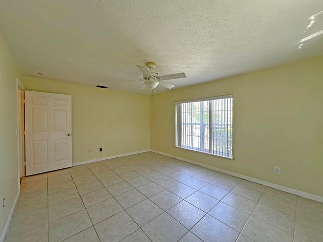 2130 SE Wild Meadow Circle, Port St. Lucie, Port St Lucie, FL 34952