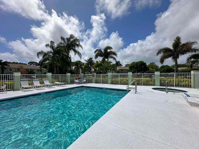 2130 SE Wild Meadow Circle, Port St. Lucie, Port St Lucie, FL 34952