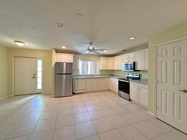 2130 SE Wild Meadow Circle, Port St. Lucie, Port St Lucie, FL 34952