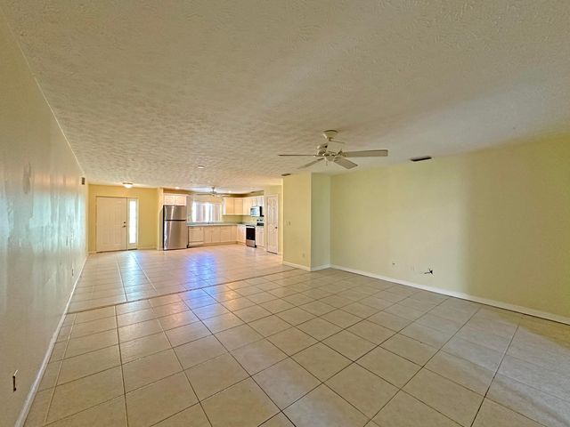 2130 SE Wild Meadow Circle, Port St. Lucie, Port St Lucie, FL 34952