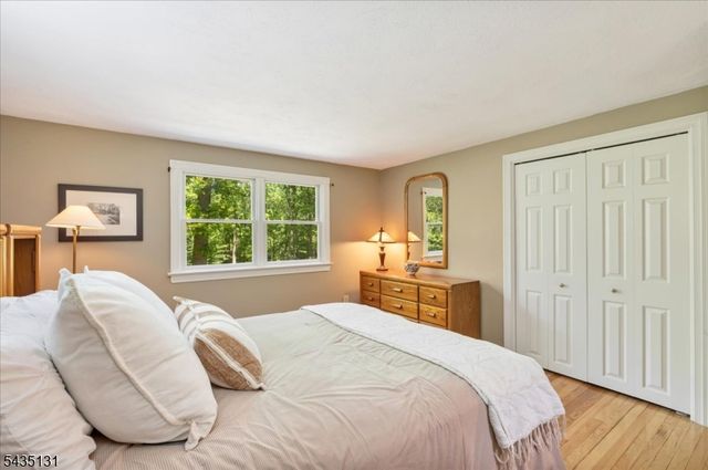 18 Stiles Road, Warren Twp., NJ 07059
