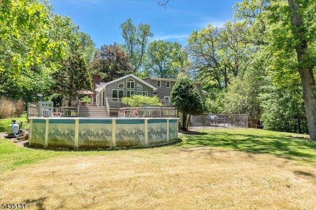 18 Stiles Road, Warren Twp., NJ 07059