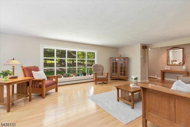 18 Stiles Road, Warren Twp., NJ 07059