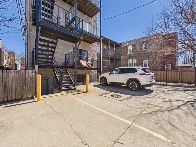 4336 S Saint Lawrence Avenue G, Chicago, IL 60653