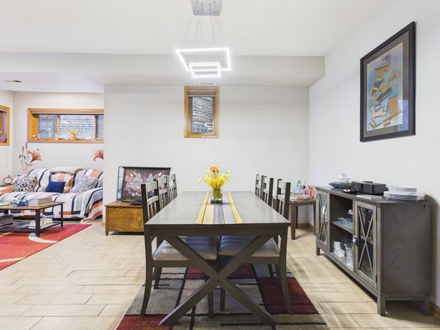 4336 S Saint Lawrence Avenue G, Chicago, IL 60653