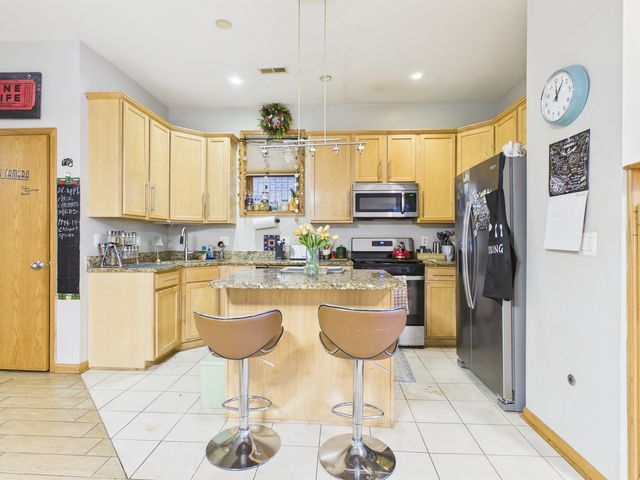 4336 S Saint Lawrence Avenue G, Chicago, IL 60653