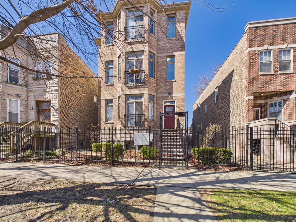 4336 S Saint Lawrence Avenue G, Chicago, IL 60653