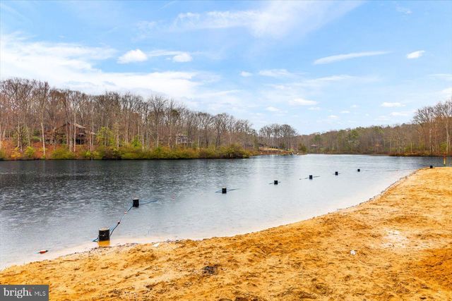 8354 COOLIDGE CIR, King George, VA 22485