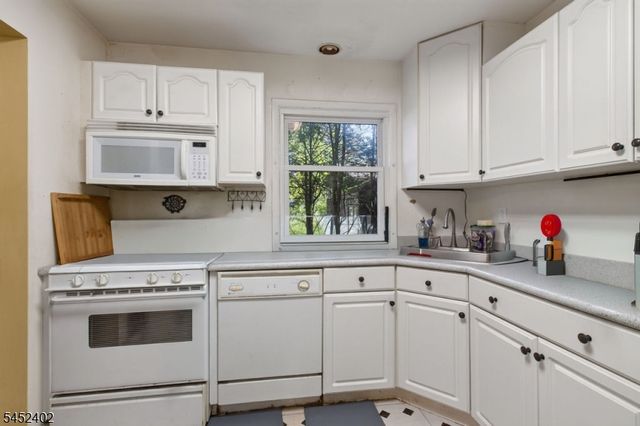 305 William St, Scotch Plains Twp., NJ 07076