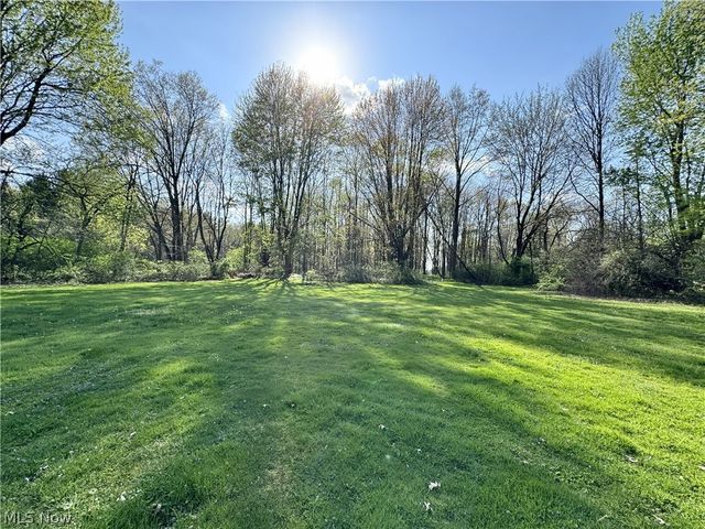 2315 Howland Wilson Road, Cortland, OH 44410