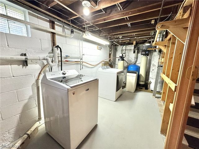 2315 Howland Wilson Road, Cortland, OH 44410
