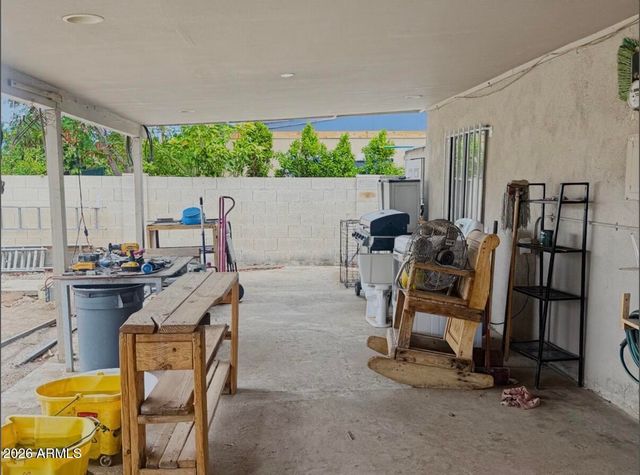 6818 W PIERSON Street, Phoenix, AZ 85033
