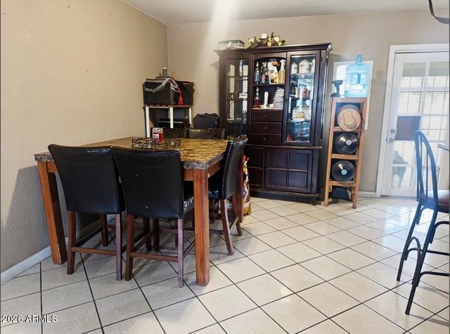 6818 W PIERSON Street, Phoenix, AZ 85033