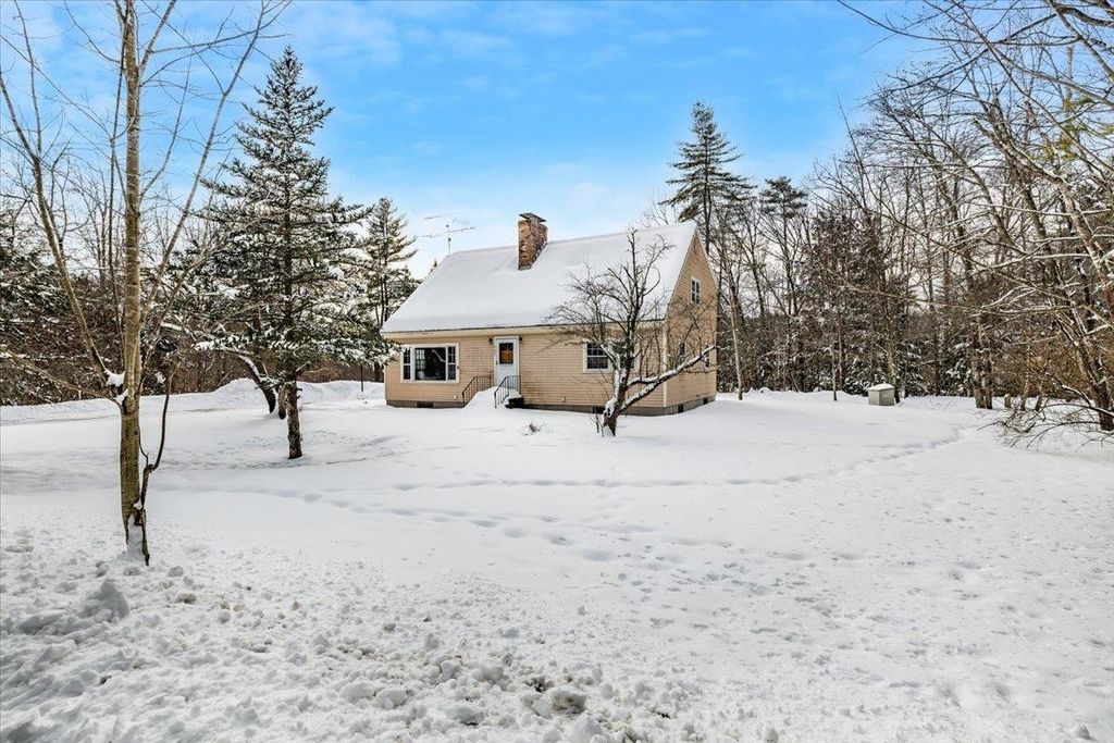 547 Tyler Road, Webster, NH 03303