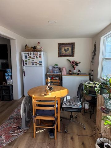 20262 Highway 8, St James, MO 65559