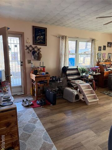 20262 Highway 8, St James, MO 65559