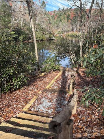 00 Hiwassee Road, Lake Toxaway, NC 28747