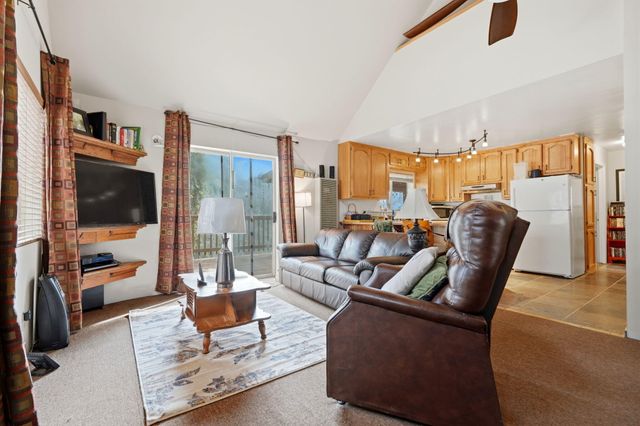 1900 Flynn Drive, Springville, CA 93265