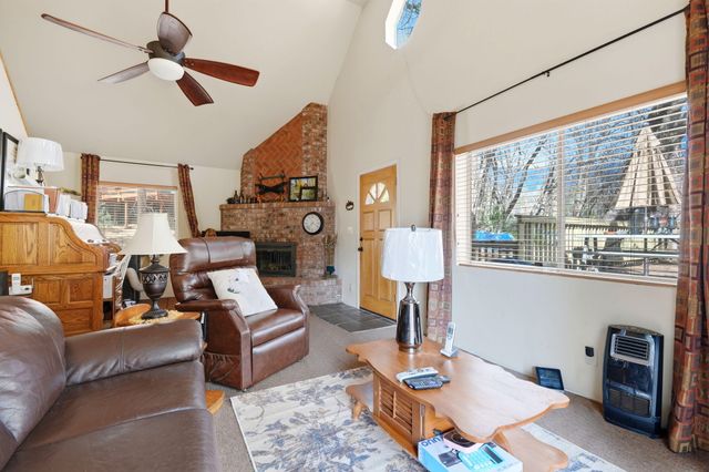 1900 Flynn Drive, Springville, CA 93265