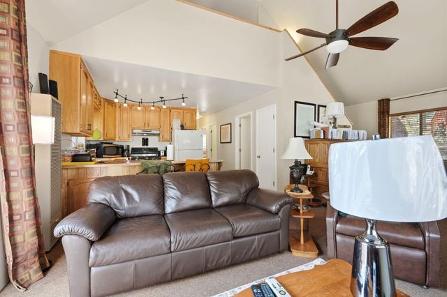 1900 Flynn Drive, Springville, CA 93265