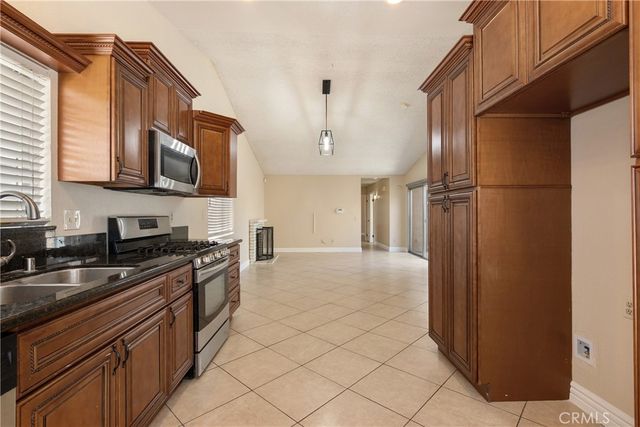 11354 Sage, Fontana, CA 92337