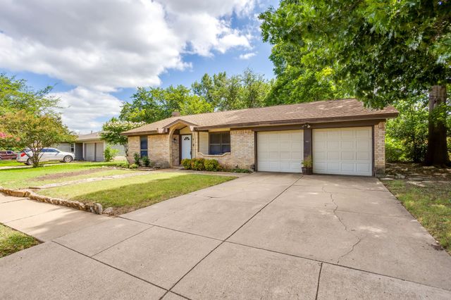 241 Suzanne Terrace, Burleson, TX 76028