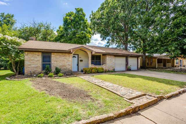 241 Suzanne Terrace, Burleson, TX 76028