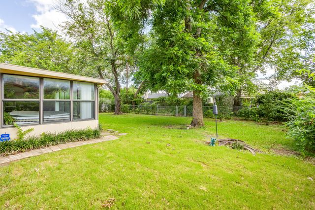 241 Suzanne Terrace, Burleson, TX 76028