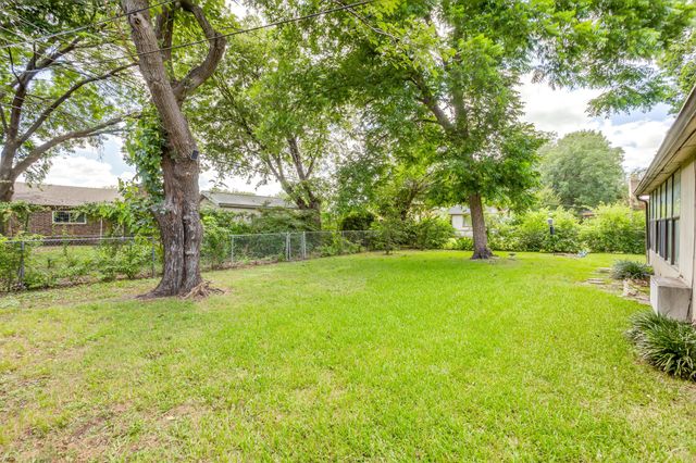 241 Suzanne Terrace, Burleson, TX 76028