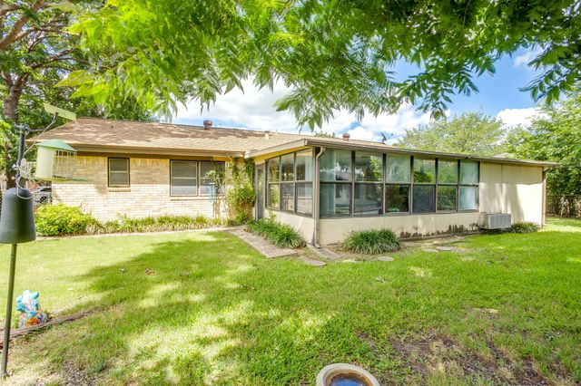 241 Suzanne Terrace, Burleson, TX 76028