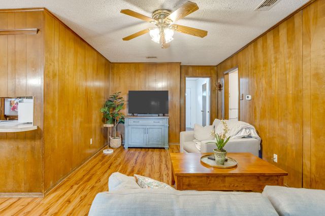 241 Suzanne Terrace, Burleson, TX 76028