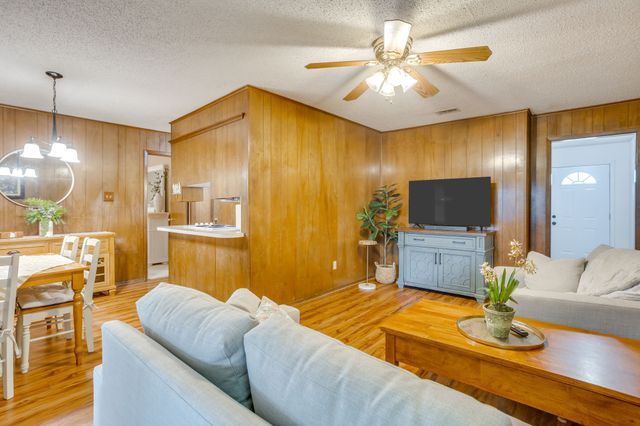 241 Suzanne Terrace, Burleson, TX 76028