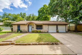 241 Suzanne Terrace, Burleson, TX 76028
