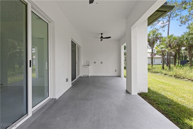 3762 32nd AVE SE, Naples, FL 34117