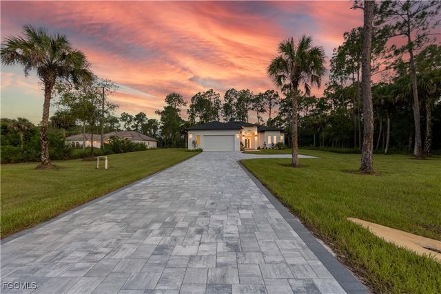 3762 32nd AVE SE, Naples, FL 34117
