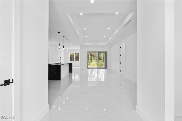 3762 32nd AVE SE, Naples, FL 34117