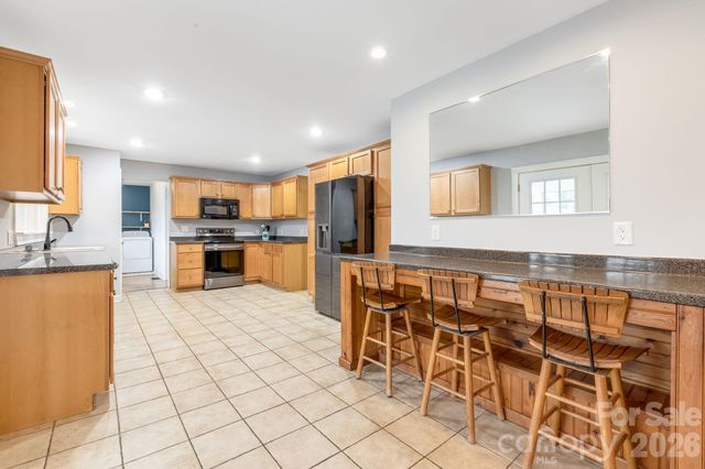 52 Baby Jane Lane, Hendersonville, NC 28792