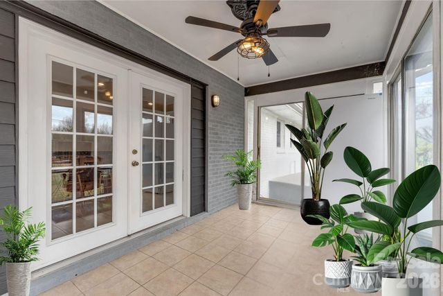 52 Baby Jane Lane, Hendersonville, NC 28792