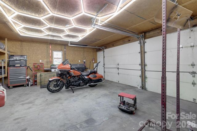 52 Baby Jane Lane, Hendersonville, NC 28792