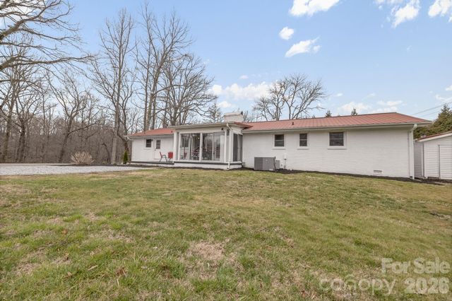 52 Baby Jane Lane, Hendersonville, NC 28792