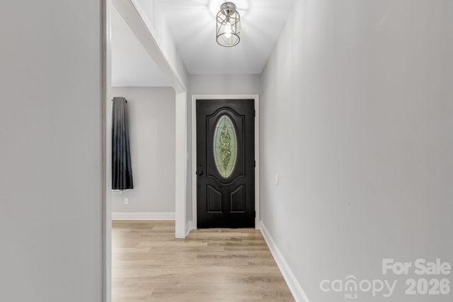 52 Baby Jane Lane, Hendersonville, NC 28792