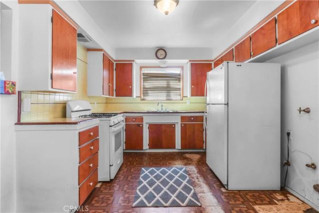 15851 E Kingside, Covina, CA 91722