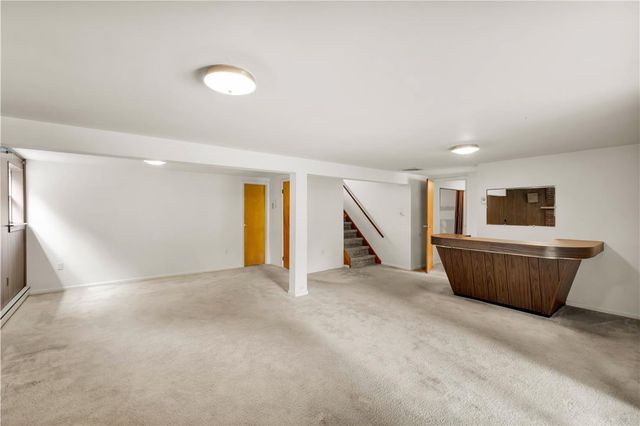 1863 West Union Boulevard, Bethlehem City, PA 18018