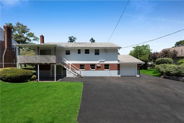1863 West Union Boulevard, Bethlehem City, PA 18018