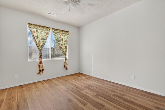 8305 Bouvardia Avenue NW, Albuquerque, NM 87120