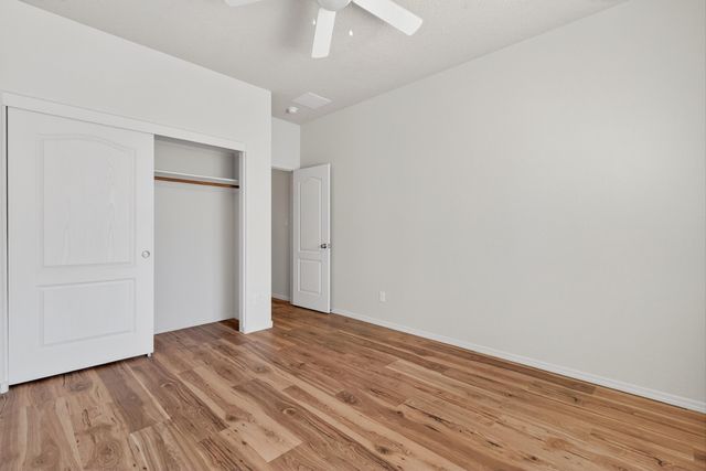 8305 Bouvardia Avenue NW, Albuquerque, NM 87120